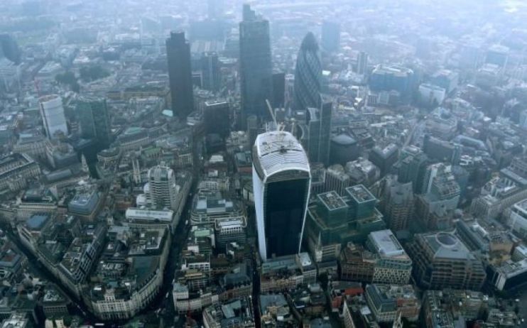 City banks plan to relocate 7,000 jobs to the EU, according to EY