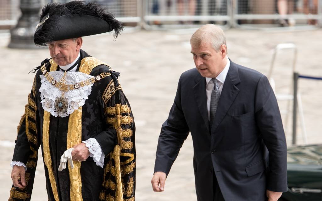 One of the conservative party’s top donors reportedly transferred £1.5m to Prince Andrew days after he borrowed a similar amount from a Luxembourg bank.
