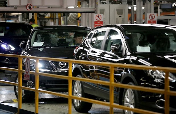 Two of Japan&rsquo;s auto giants will ask the UK to pay them back for any additional custom charges levelled against their cars if it fails to agree a free trade deal with the EU.