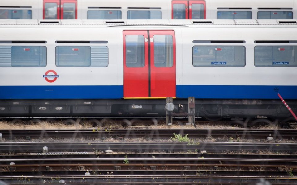 Tube driver salaries break £100,000 barrier despite train automation