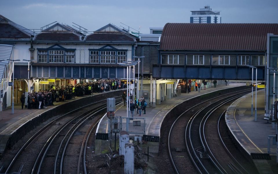 RMT rail union to launch 24-hour strike this weekend over guard safety