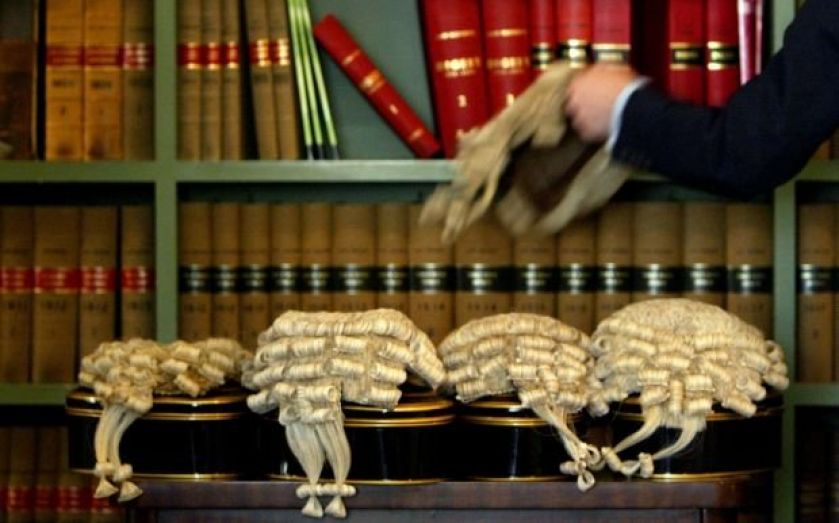 Kumpulan undang undang  mendesak UK untuk membantu hakim 