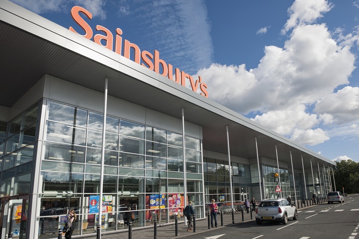 Sainsbury's cutting shop prices to lure customers from Aldi and Lidl