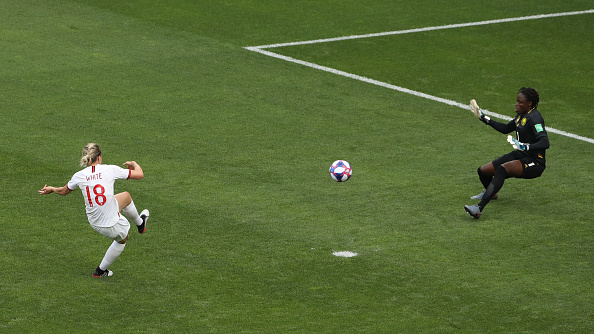 VALENCIENNES, FRANCE - JUNE 23: Ellen White of England scores her team's second goal during the 2019 FIFA Women's World Cup France Round Of 16 match between England and Cameroon at Stade du Hainaut on June 23, 2019 in Valenciennes, France. (Photo by Robert Cianflone/Getty Images)