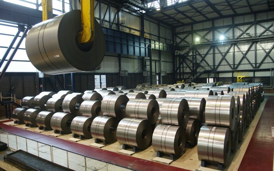 Ministers pledge to buy British as steel giant falters