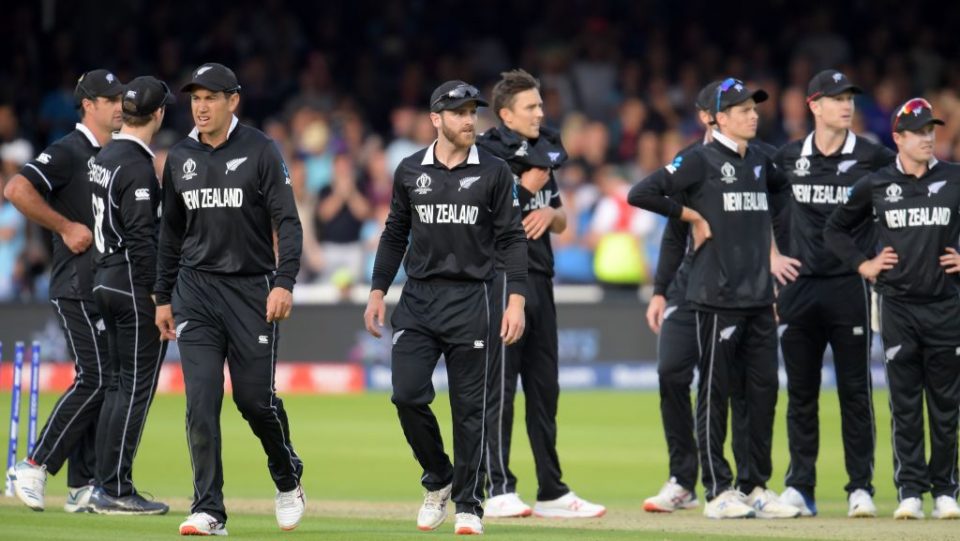 New Zealand's captain Kane Williamson (C) walks with his players ahead of a 'super over' during the 2019 Cricket World Cup final between England and New Zealand at Lord's Cricket Ground in London on July 14, 2019. (Photo by Dibyangshu Sarkar / AFP) / RESTRICTED TO EDITORIAL USE        (Photo credit should read DIBYANGSHU SARKAR/AFP/Getty Images)