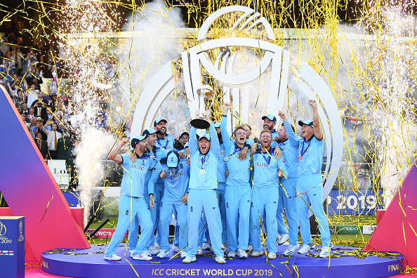 LONDON, ENGLAND - JULY 14: England Captain Eoin Morgan lifts the World Cup with the England team after victory for England during the Final of the ICC Cricket World Cup 2019 between New Zealand and England at Lord's Cricket Ground on July 14, 2019 in London, England. (Photo by Clive Mason/Getty Images)