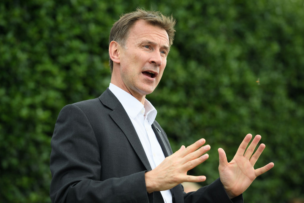 Jeremy Hunt, who replaced Kwasi Kwarteng yesterday, will meet treasury officials later today and prime minister Liz Truss on Sunday.(Photo by Leon Neal/Getty Images)