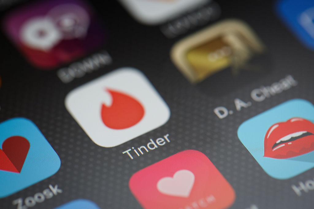 Tinder (MTCH) Bypasses Google Play, Revolt Against App Store Fee