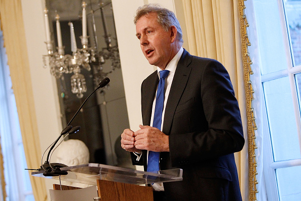 WASHINGTON, DC - JANUARY 18:  British Ambassador Kim Darroch speaks at an Afternoon Tea hosted by the British Embassy to mark the U.S. Presidential Inauguration  at The British Embassy on January 18, 2017 in Washington, DC.  (Photo by Paul Morigi/Getty Images)