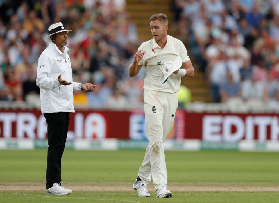 BIRMINGHAM, ENGLAND - AUGUST 01: Stuart Broad of England speaks with Umpire Joel Wilson during Day One of the 1st Specsavers Ashes Test between England and Australia at Edgbaston on August 01, 2019 in Birmingham, England. (Photo by Ryan Pierse/Getty Images)