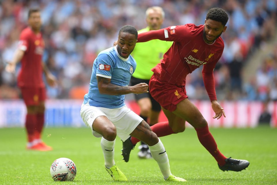 LONDON, ENGLAND - AUGUST 04: Raheem Sterling of Manchester City battles for possession with Joe Gomez of Liverpool during the FA Community Shield match between Liverpool and Manchester City at Wembley Stadium on August 04, 2019 in London, England. (Photo by Michael Regan/Getty Images)