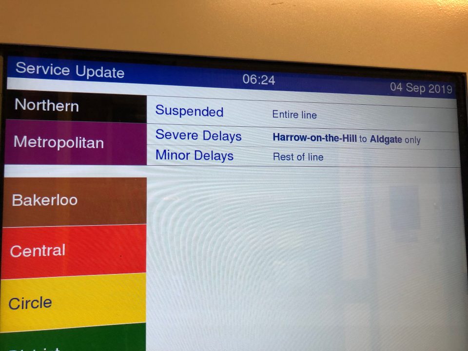 Tube chaos descends on commuters as Northern Line suspended