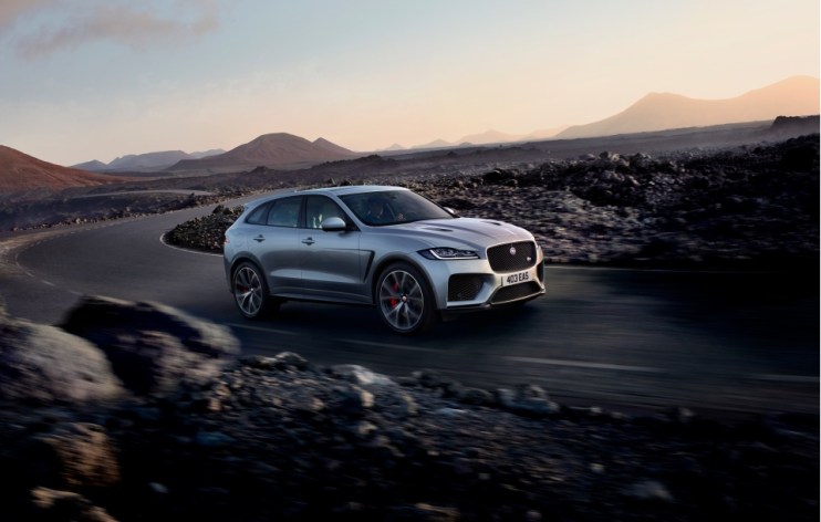 Jaguar F-Pace SVR exterior 1