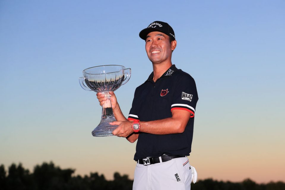 LAS VEGAS, NEVADA - OCTOBER 06: Kevin Na celebrates with the trophy after winning the Shriners Hospitals for Children Open on the second playoff hole during the final round at TPC Summerlin on October 6, 2019 in Las Vegas, Nevada. (Photo by Tom Pennington/Getty Images)