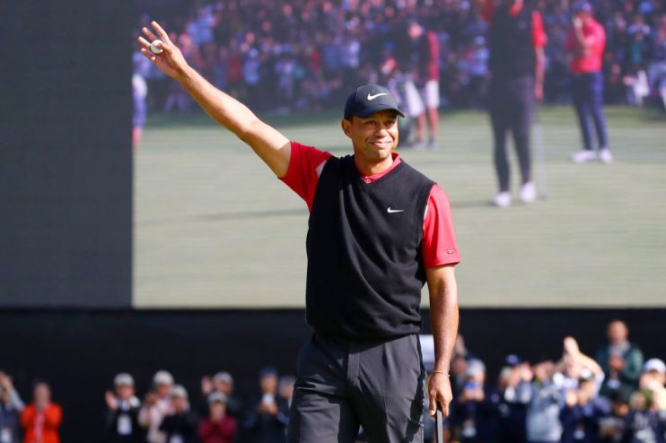 INZAI, JAPAN - OCTOBER 28: Tiger Woods of the United States celebrates winning the tournament on the 18th green during the final round of the Zozo Championship at Accordia Golf Narashino Country Club on October 28, 2019 in Inzai, Chiba, Japan. (Photo by Chung Sung-Jun/Getty Images)