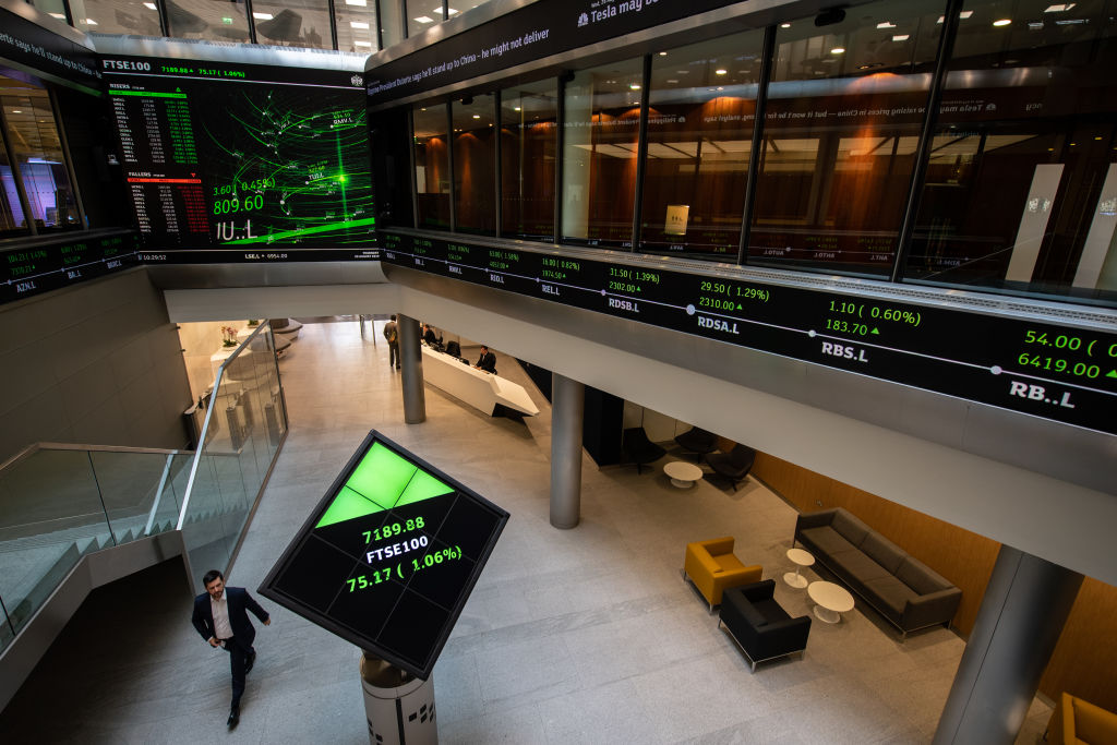 FTSE 100 climbs as Experian and utility stocks boost index