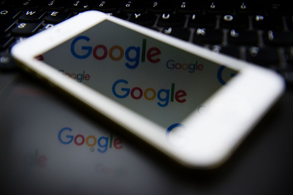 Google and Tinder will be investigated by the Irish data regulator