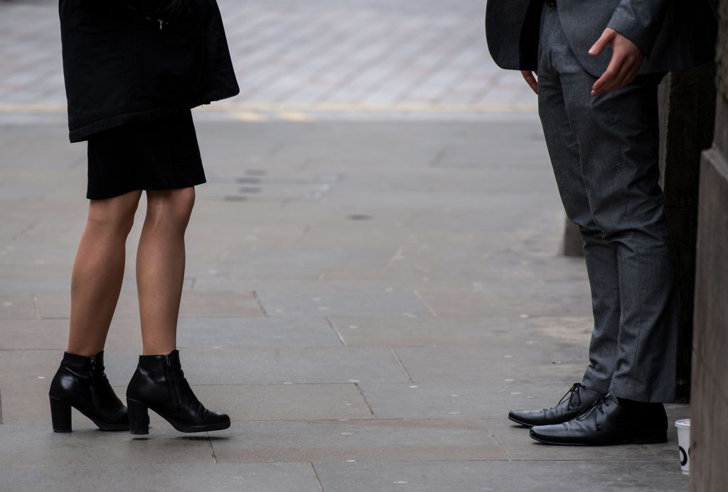 The gender pay gap for full-time workers has barely changed over the past year, new figures suggest.

