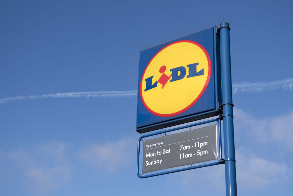 Battle of the logo: Tesco and Lidl are at the Court of Appeal over 'Clubcard Prices' logo