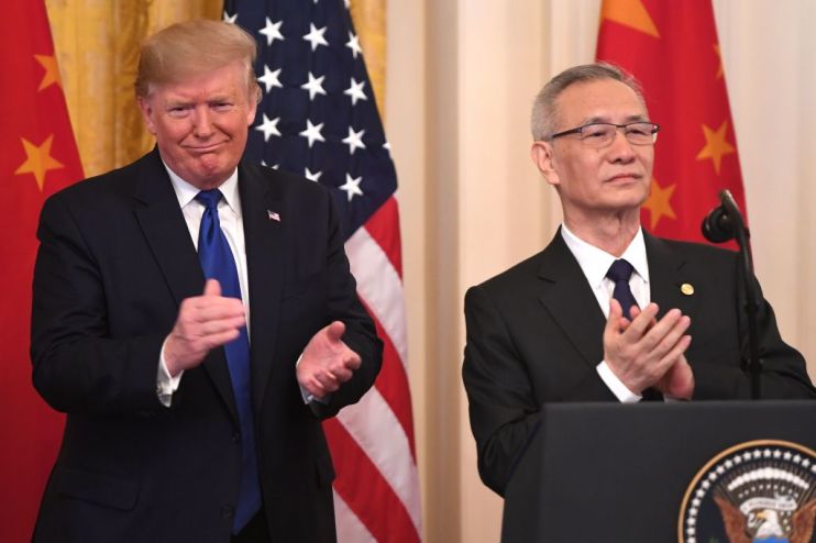 US and China sign long-awaited &lsquo;phase one&rsquo; trade deal