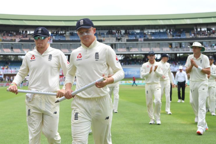 Ollie Pope, Dom Bess