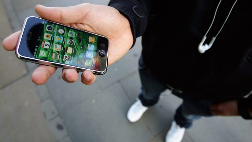 Apple iPhone - Carphone Warehouse launch