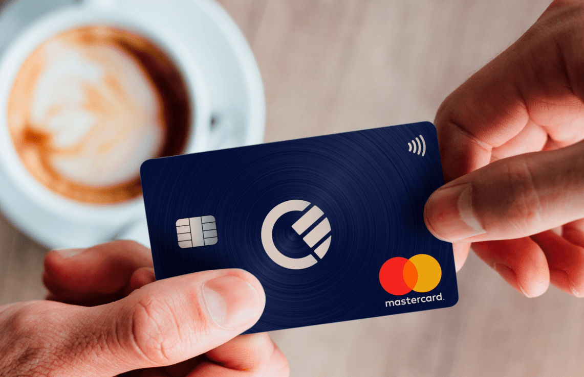 London fintech Curve allows users to consolidate all their credit and debit cards into one smart card and app. 