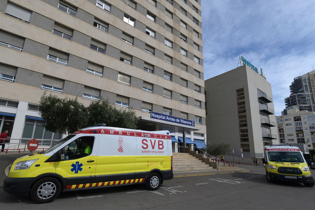 Coronavirus: Spain cases surge to 25,000 as death toll jumps