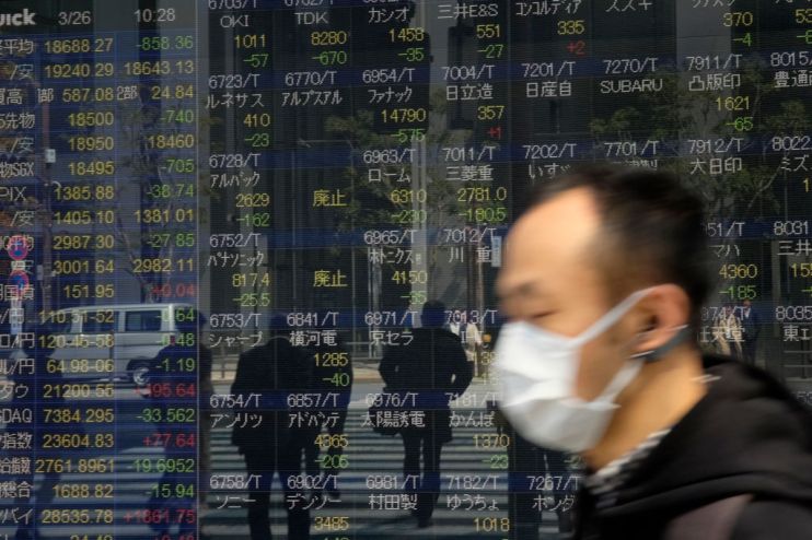 Asian stocks slip on oil and coronavirus pessimism