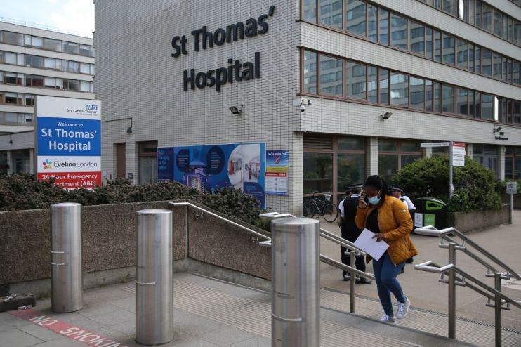 BRITAIN-VIRUS-HEALTH