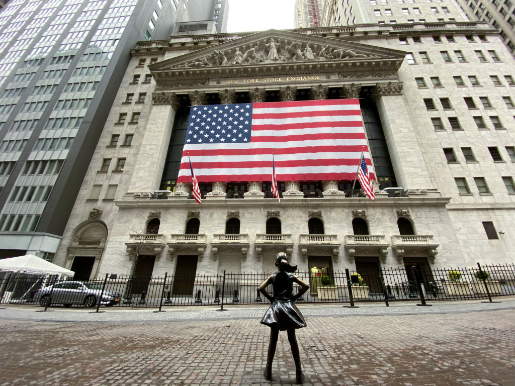 US stocks rise despite dire jobless claims data