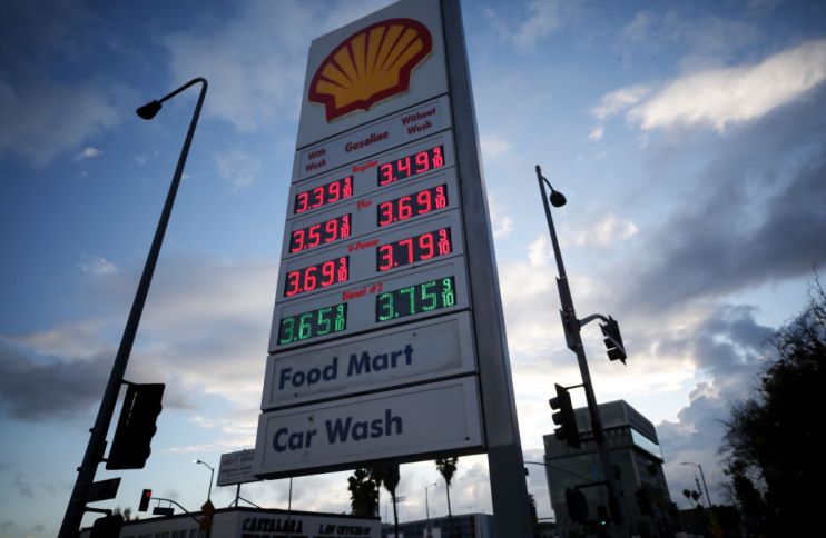 US oil price tumbles on doubts about demand amid coronavirus