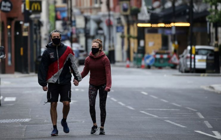 BRITAIN-HEALTH-VIRUS-RETAIL