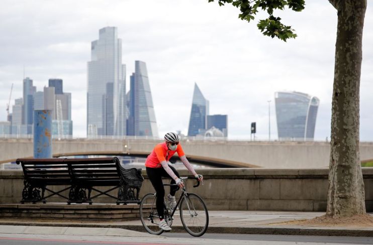 FTSE 100 tumbles as investors doubt coronavirus recovery