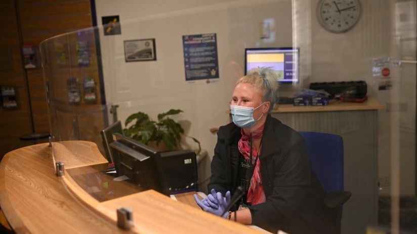 BRITAIN-HEALTH-VIRUS-TRANSPORT-TRAVEL