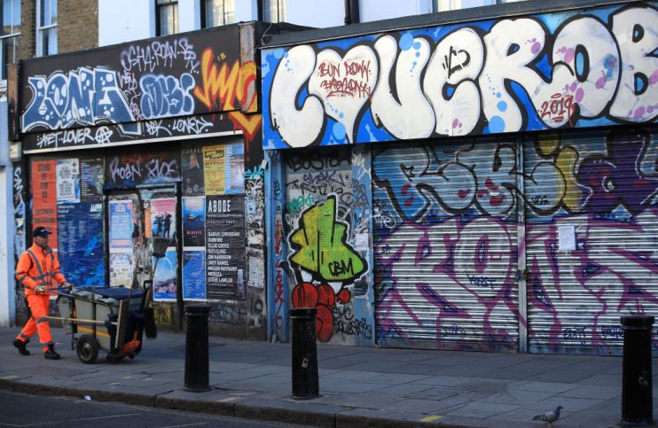 Police officers have been attacked for the second night in a row while trying to disperse an illegal party in Notting Hill.