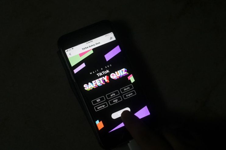 INDIA-CHINA-HONG-KONG-TIKTOK