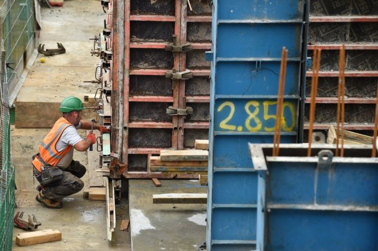 BRITAIN-CONSTRUCTION-HEALTH-VIRUS