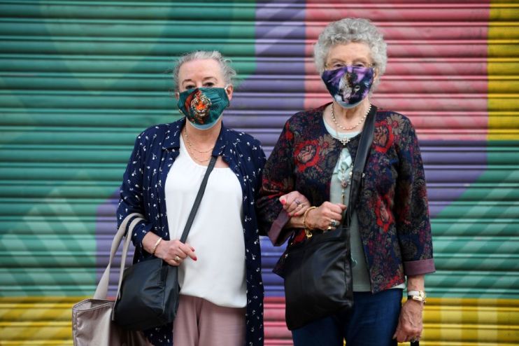 BRITAIN-HEALTH-VIRUS-MASKS