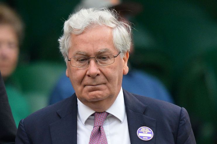 The former Governor of the Bank of England has warned that it would be premature for the UK&rsquo;s central bank to expand the quantitative easing scheme too early