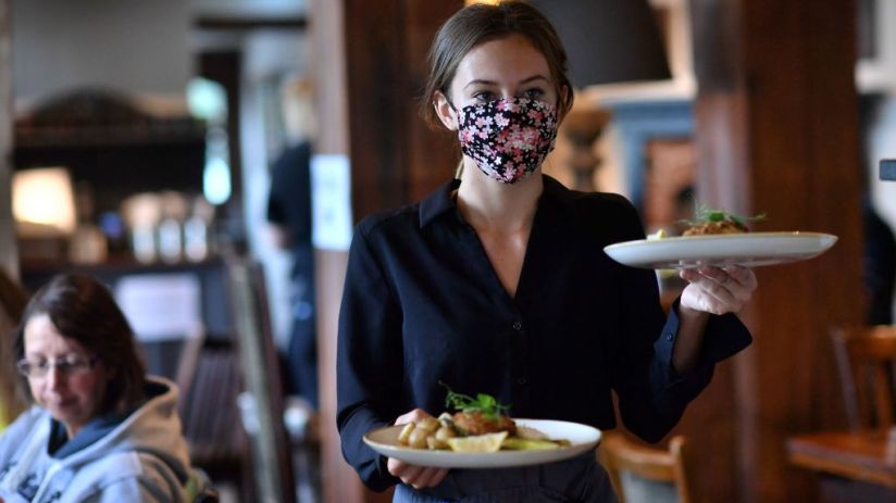 BRITAIN-HEALTH-VIRUS-PUBS