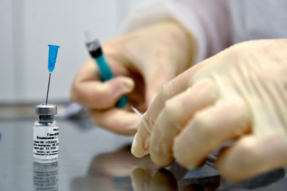 Oxford coronavirus vaccine trial to continue despite participant death :  CityAM