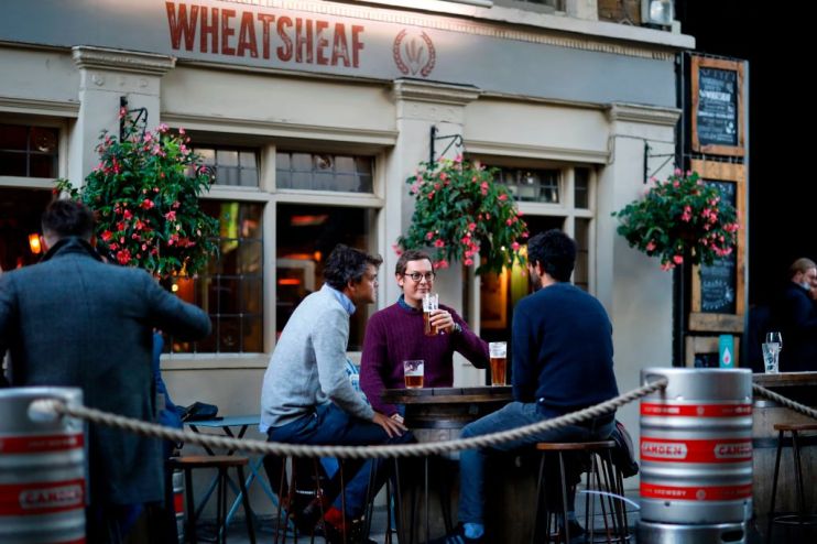 BRITAIN-HEALTH-VIRUS-BAR-RESTAURANT