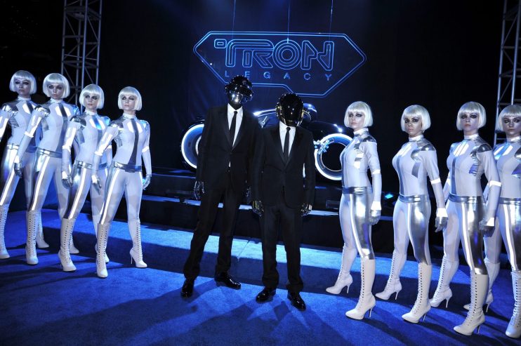World Premiere Of Walt Disney's "TRON: Legacy" - Arrivals