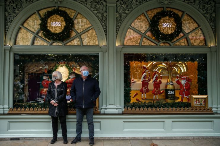 Christmas Shoppers In London