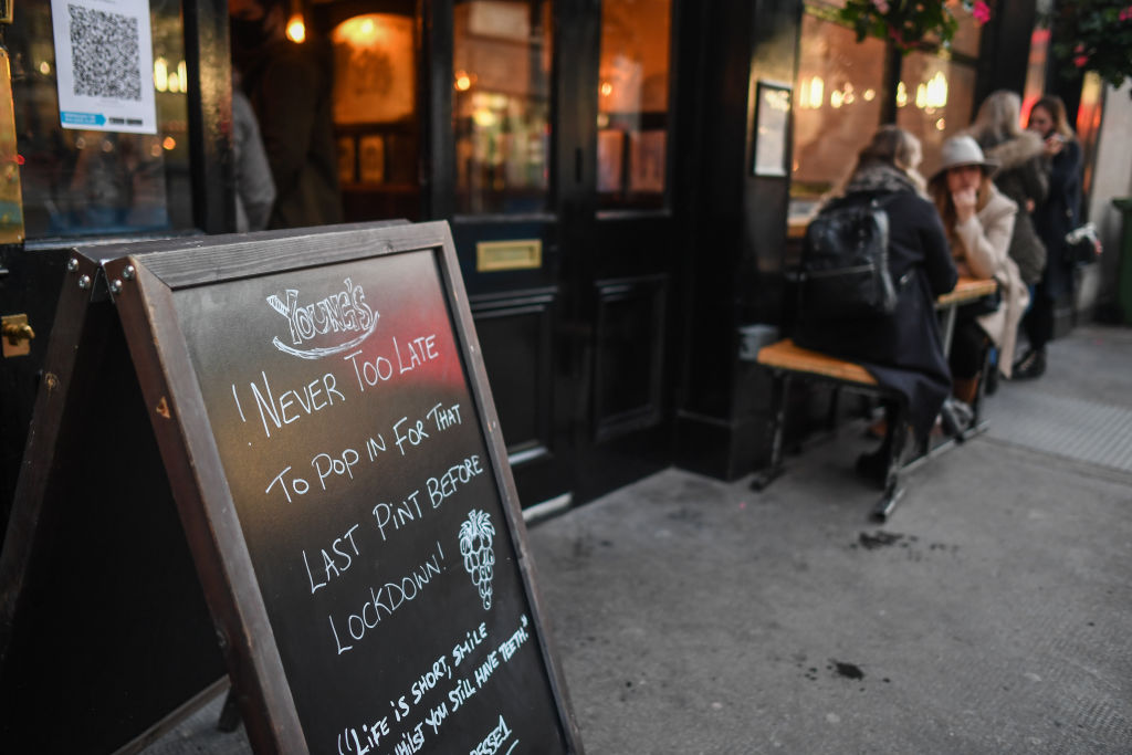 Quarter of UK pubs feared closing for good even before new lockdowns