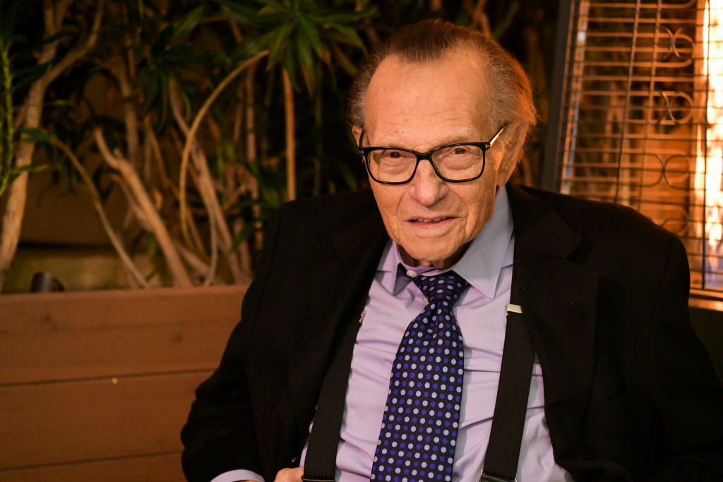Larry King: US talk show host dies after testing positive for Covid-19 : CityAM - Vimarsana News