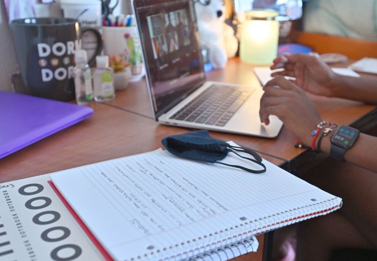 Students At The University Of New Mexico Attend Classes On First Day Of New School Year