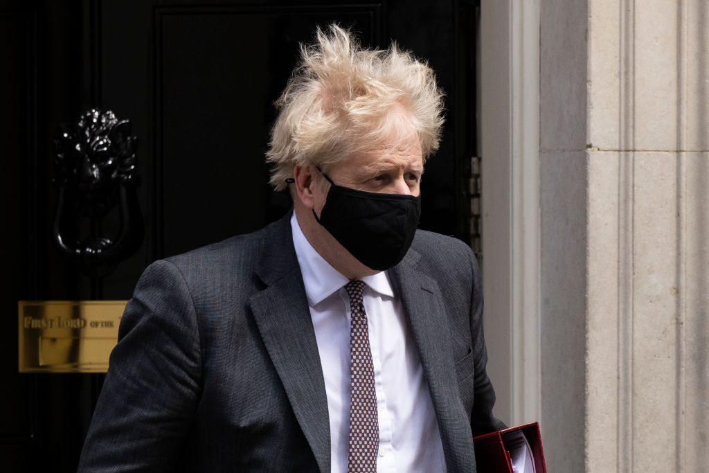 Boris Johnson Leaves For PMQs
